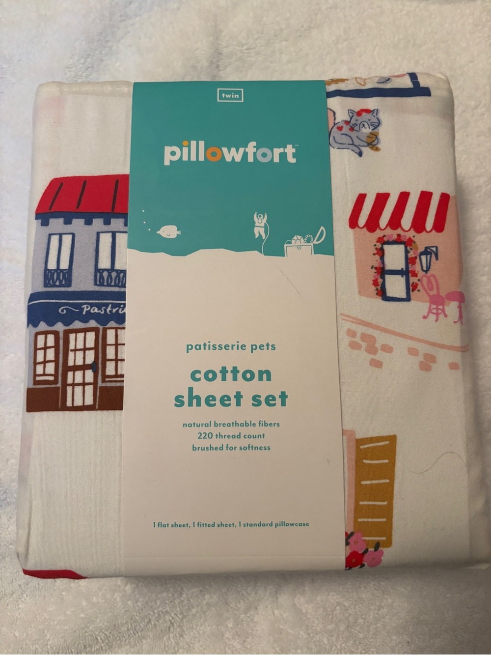 Pillowfort - Patisserie Pets Cotton Sheet Set - White w/ Multicolor Print. Twin